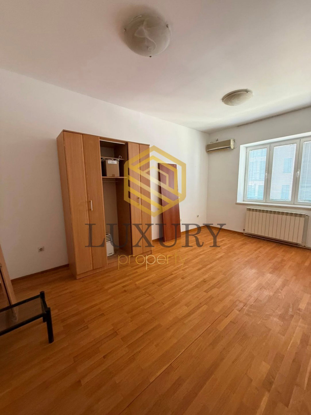 Izdavanje - Poslovni prostor Podgorica, Centar