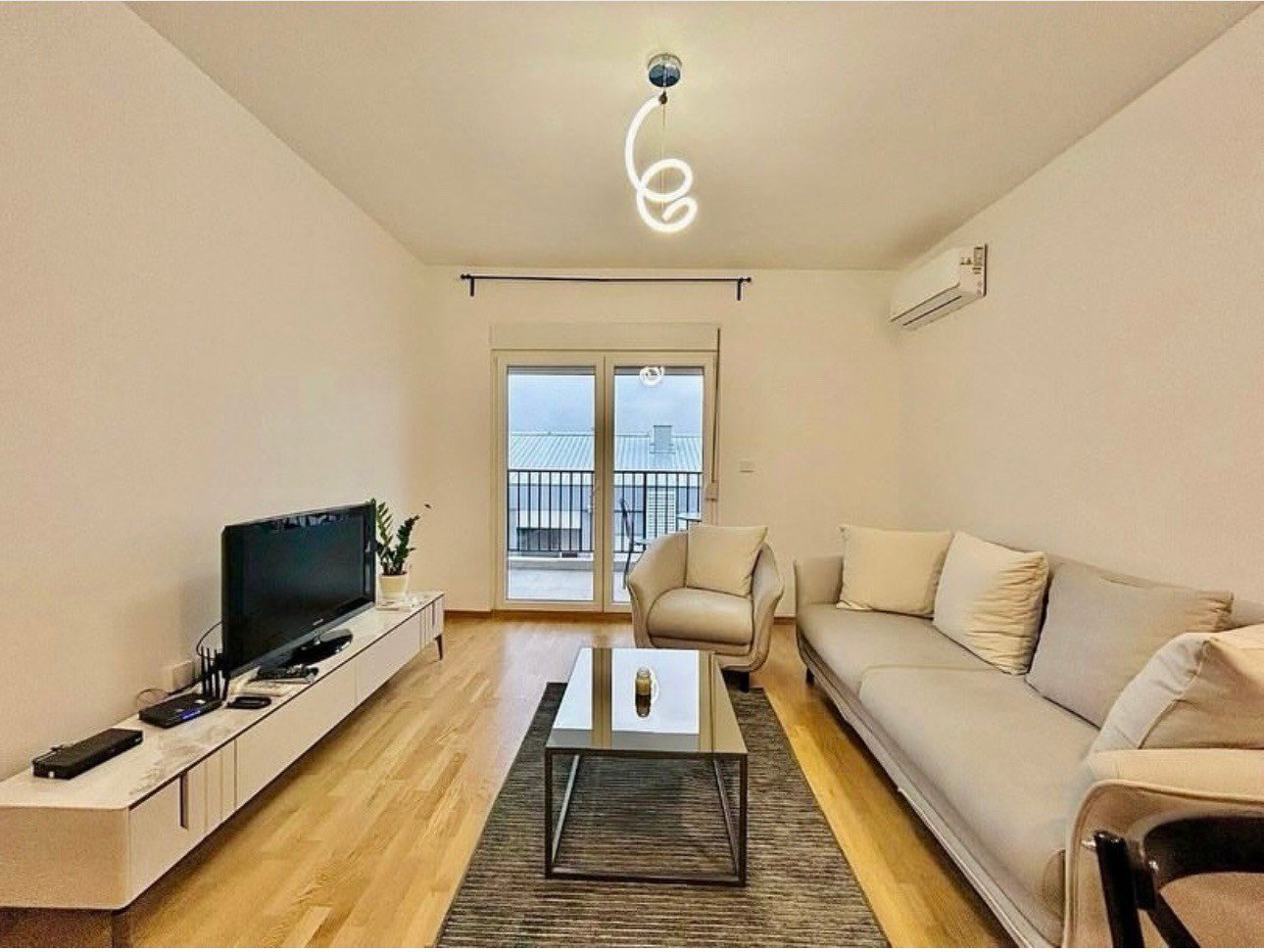 Kiralık - Daire Podgorica, Ljubović