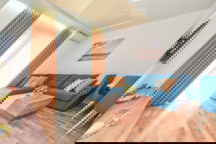 be6df861-5f86-41c9-b76a-81a935557ce0.jpg