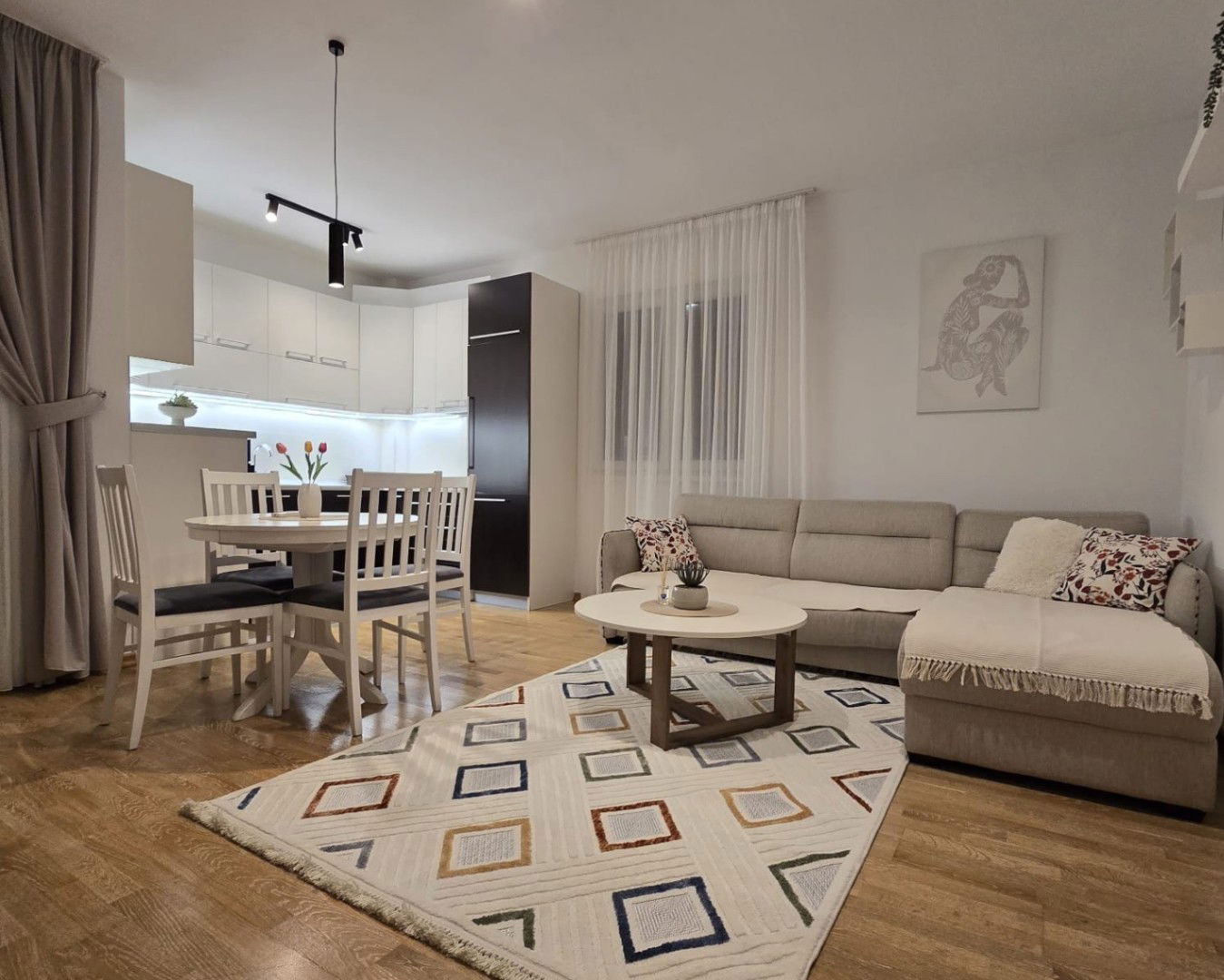 Оренда - Квартира Podgorica, Nova Dalmatinska