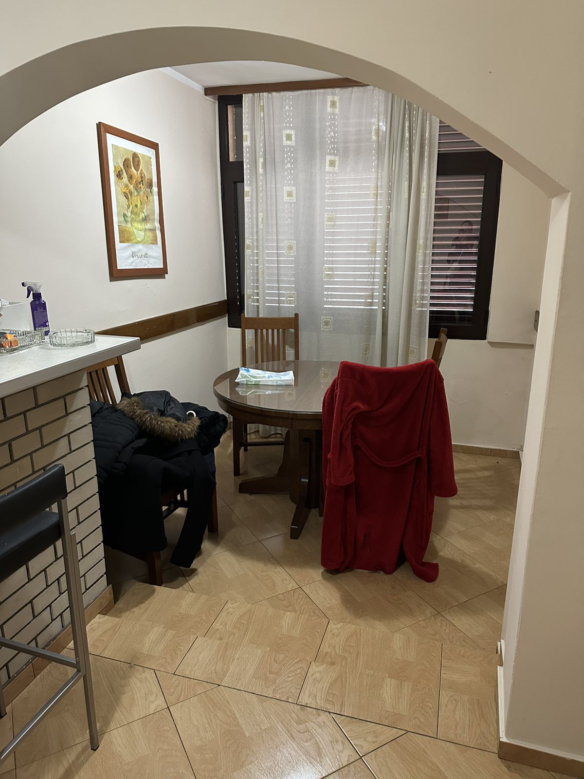 bf705328-beb8-4614-afb6-b07028e4b9e7.jpg
