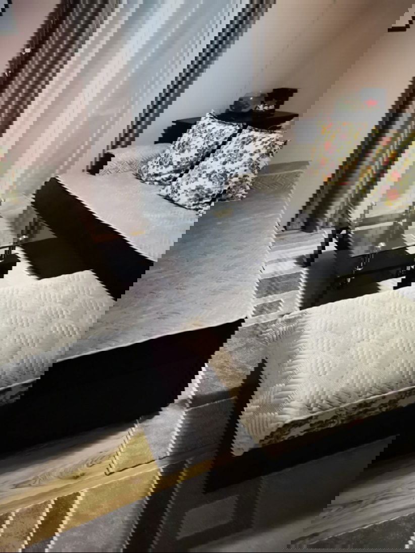 c0e91bea-0928-4597-aa18-ff1a04b49307.jpeg