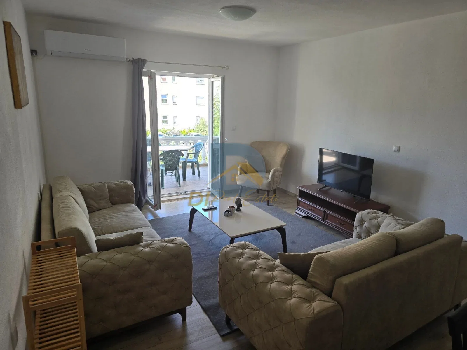 Оренда - Квартира Tivat, Kalimanj