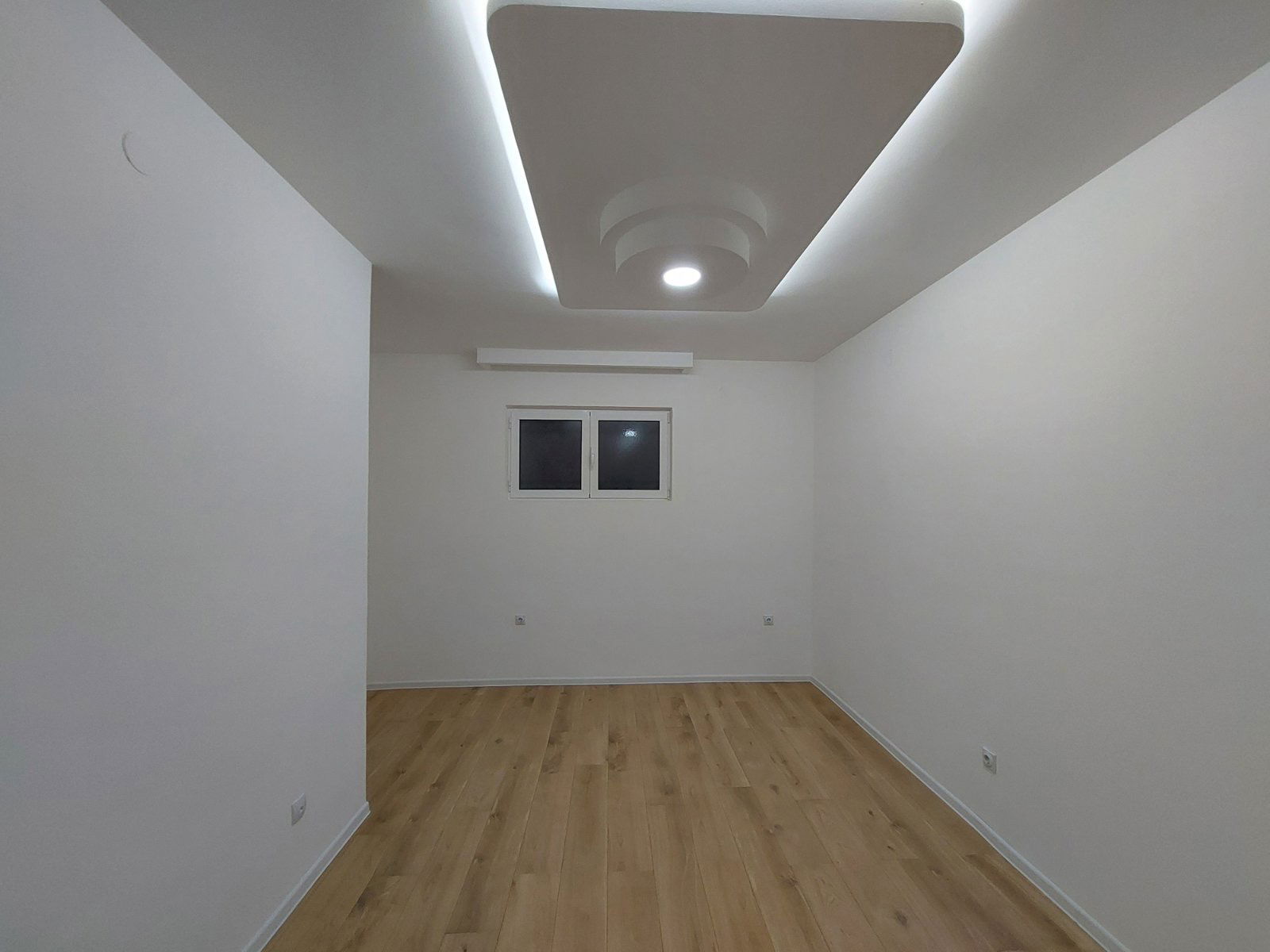 c1dbc750-44fd-4e2d-bcc3-6bf634f056ba.jpg