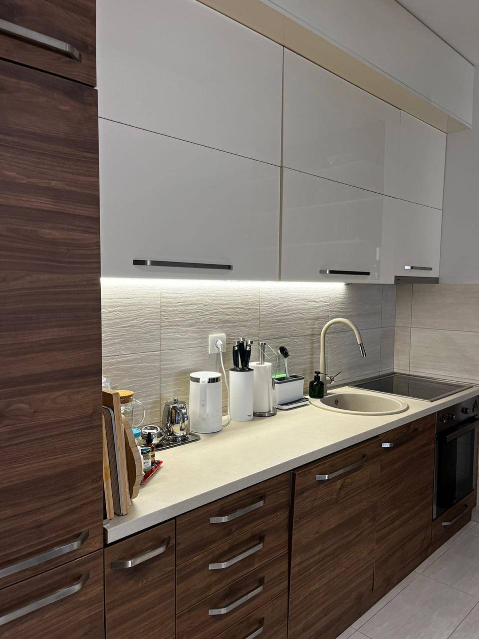 c2acb943-5d64-4cc5-a3bd-596ba6fa5d83.jpg