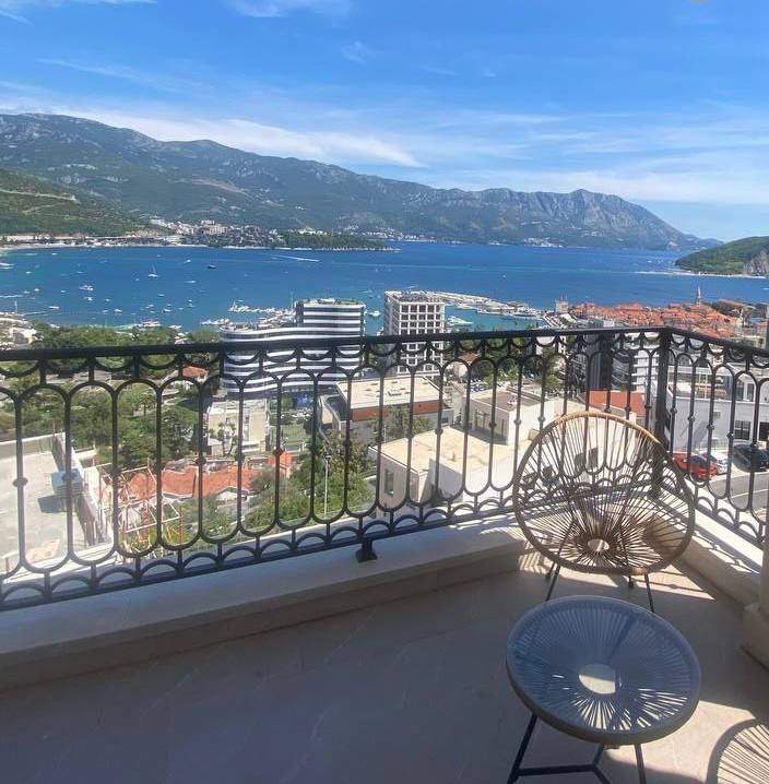 Продаж - Квартира Budva, Centar