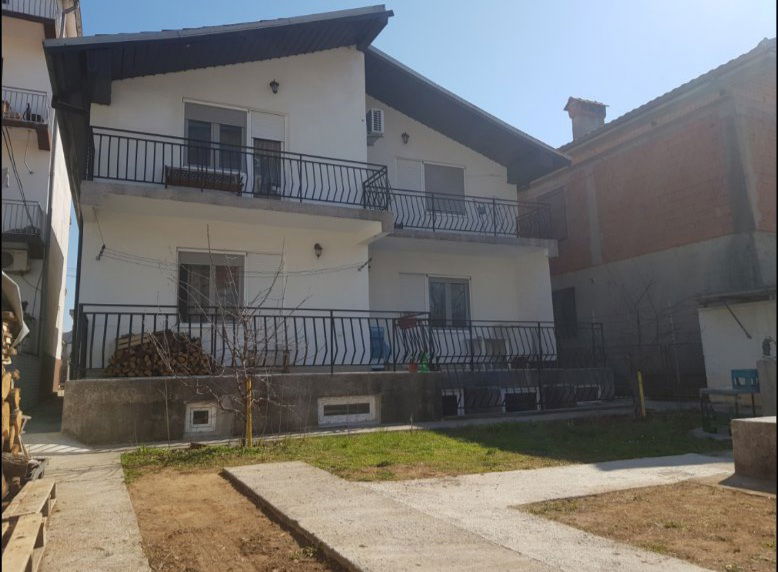 Продаж - Будинок Podgorica, Stari Aerodrom