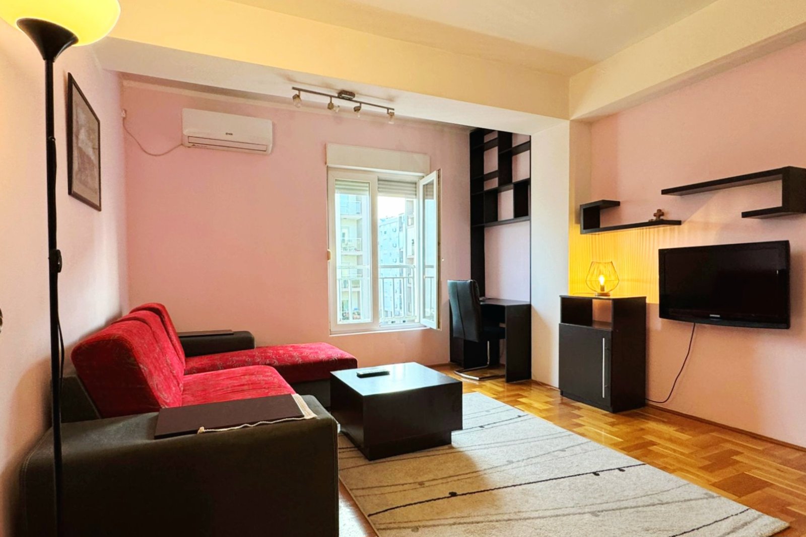 Kiralık - Daire Podgorica, Blok 9