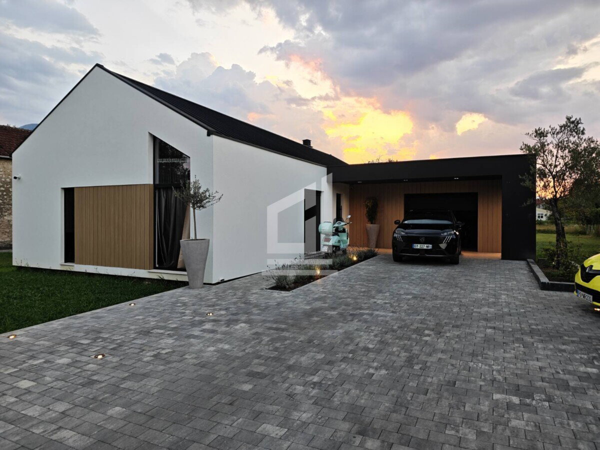 Продажа - Дом Danilovgrad, Centar