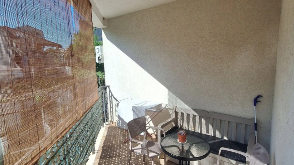 Продаж - Квартира Budva, Bečići