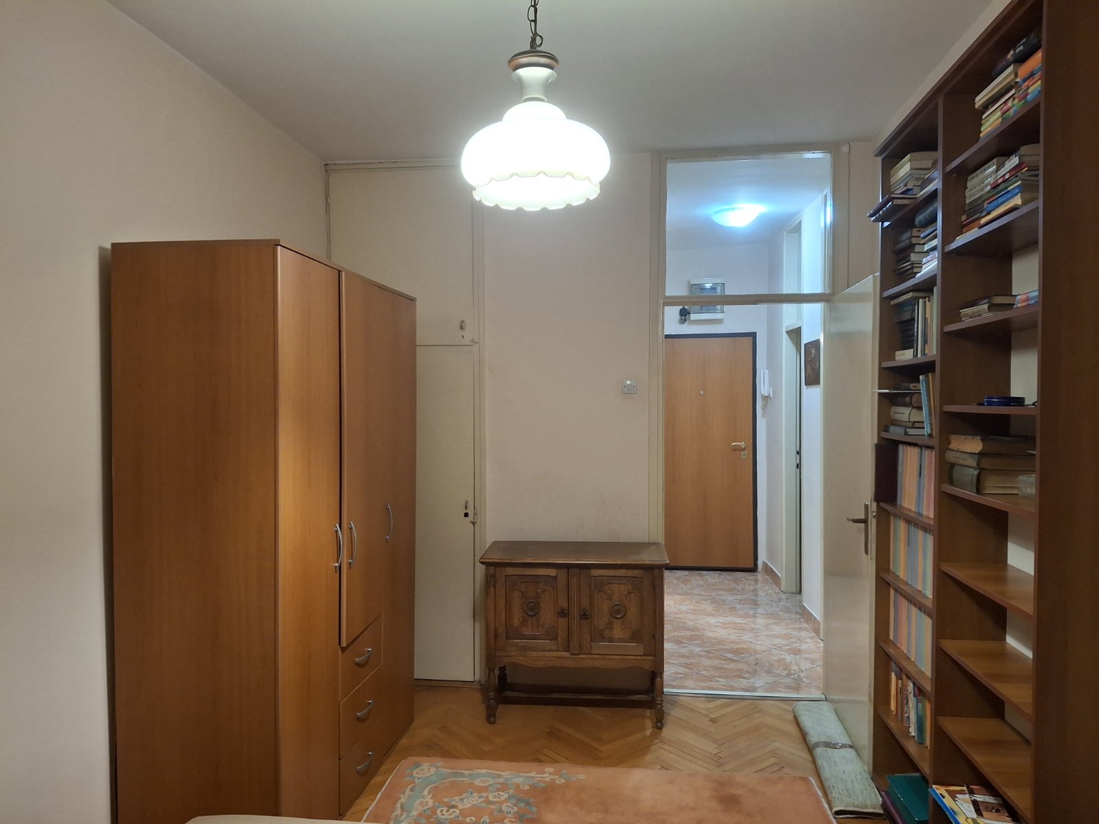 c40ead72-61b6-4a17-9e80-c25969b874a4.jpg