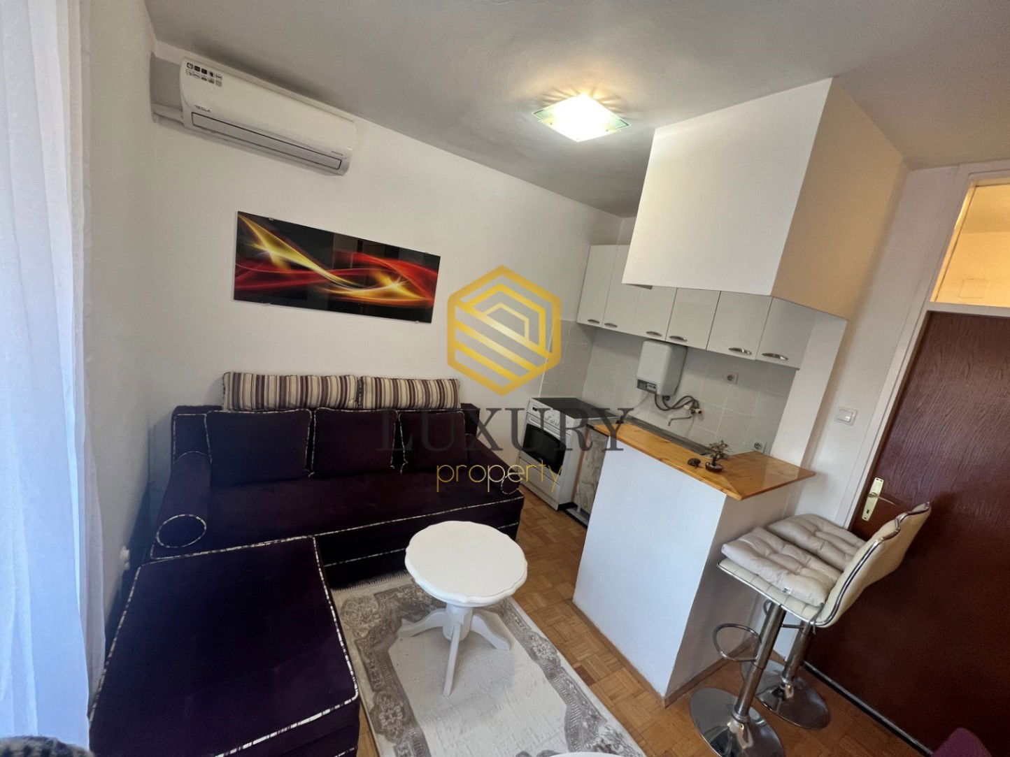 Izdavanje - Stan Podgorica, Stari Aerodrom