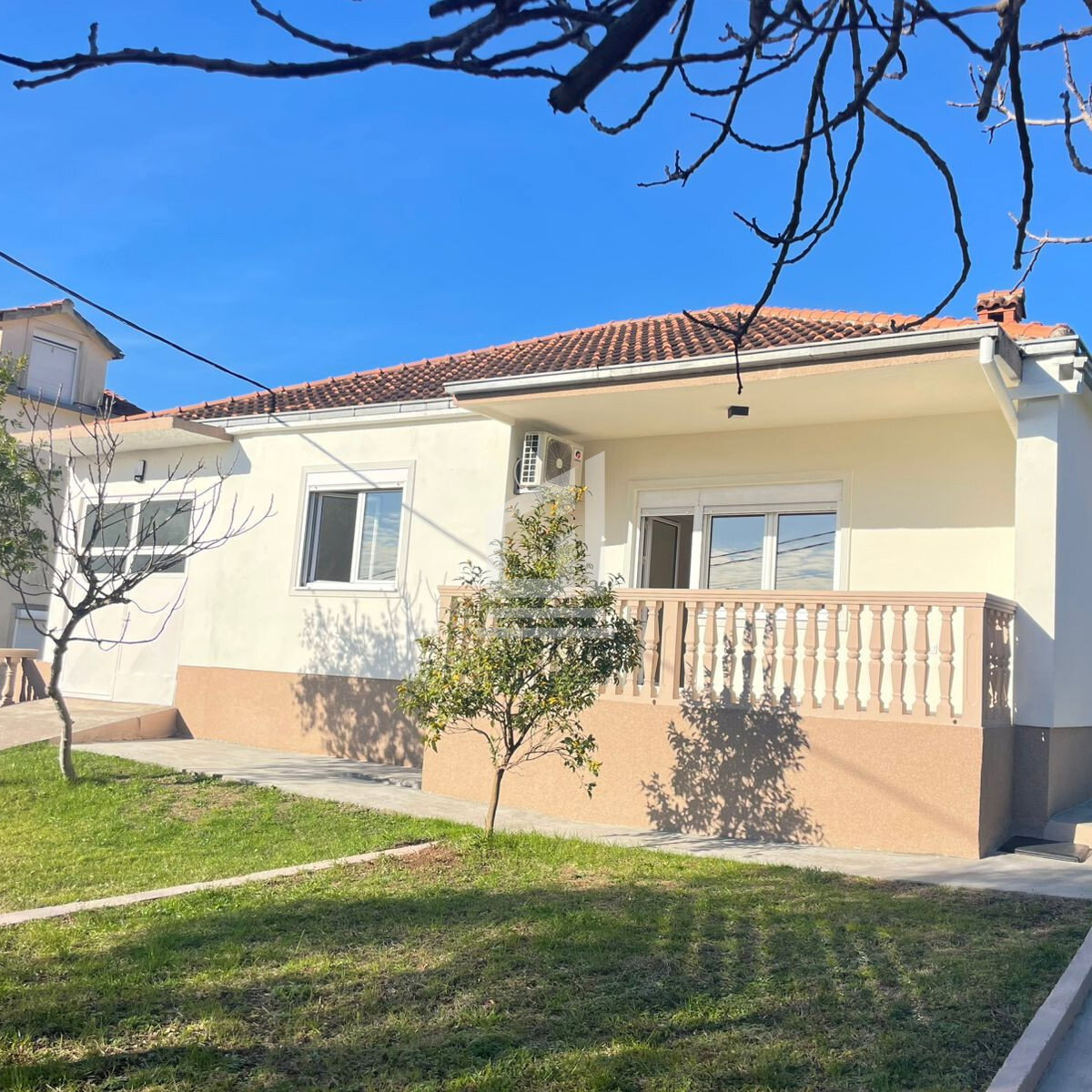 Sale - Apartment Tivat, Centar