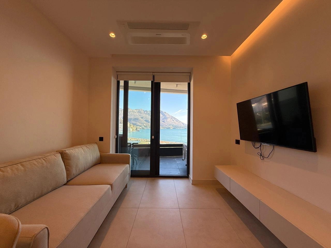 Sale - Apartment Budva, Bečići