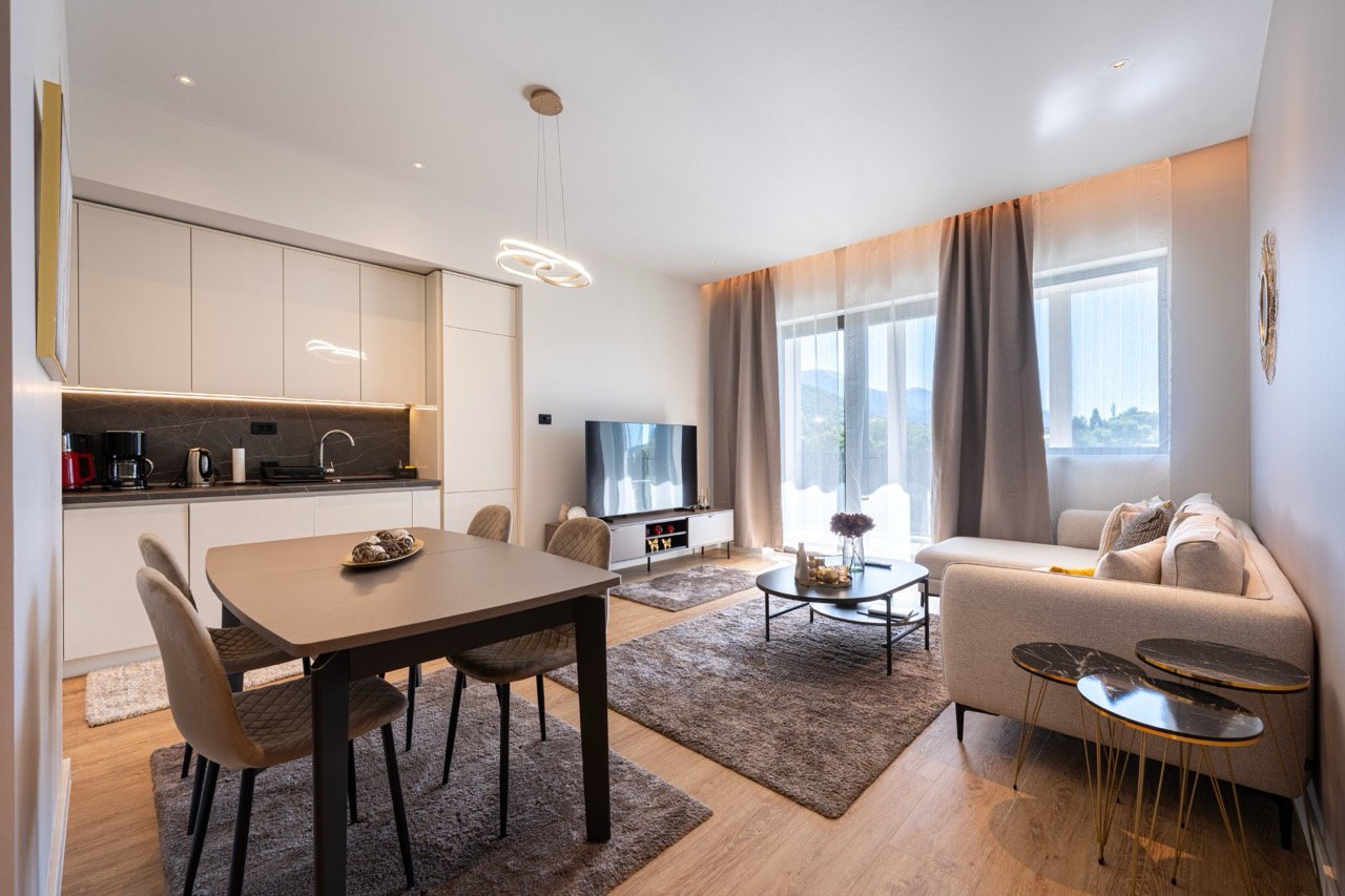 Продажа - Квартира Tivat, Tivat