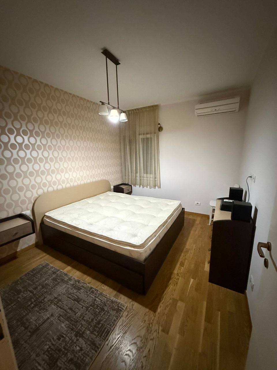 c6780e14-a9dc-46d6-9a2c-6194ea3d18d4.jpg
