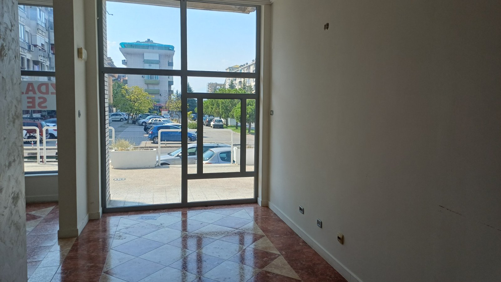 Rent - Office space Podgorica, Stari Aerodrom