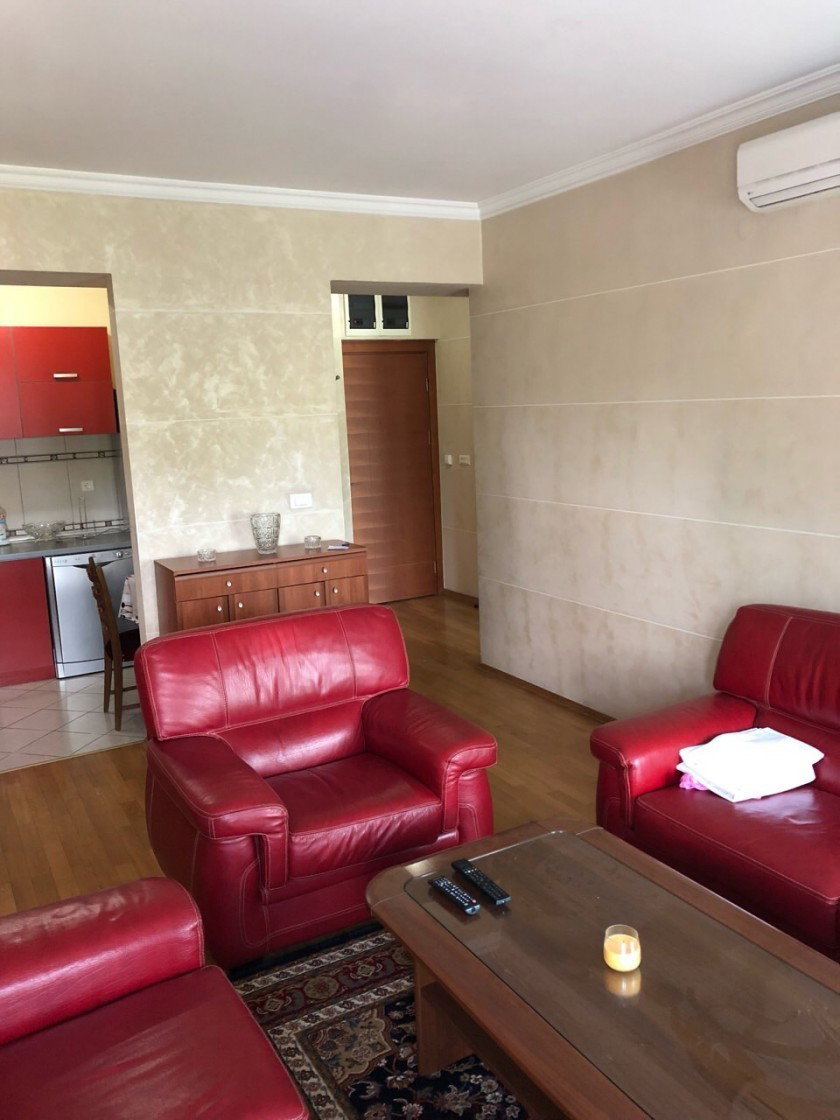 Izdavanje - Stan Podgorica, Centar