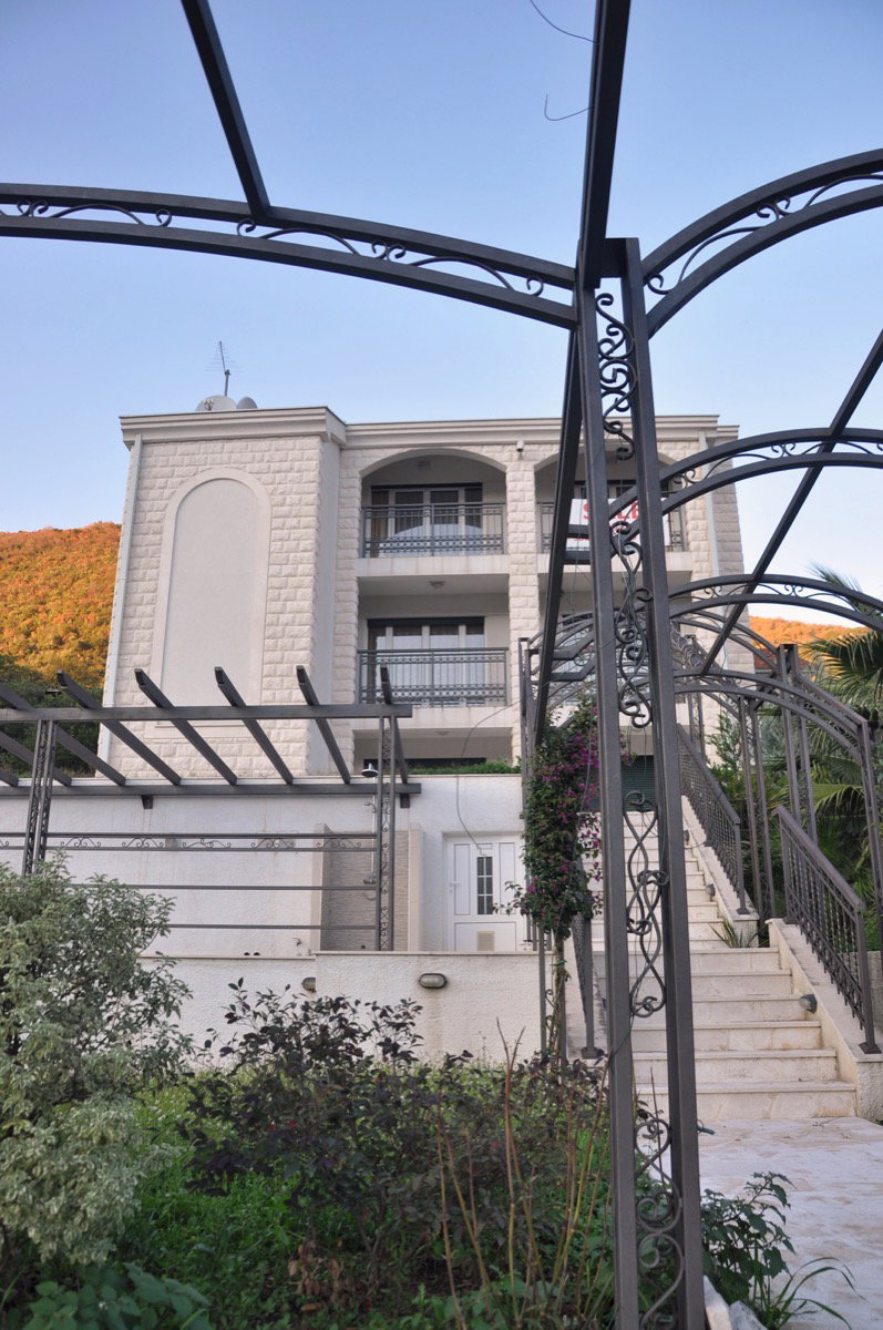 Sale - House Herceg Novi, Đenovići