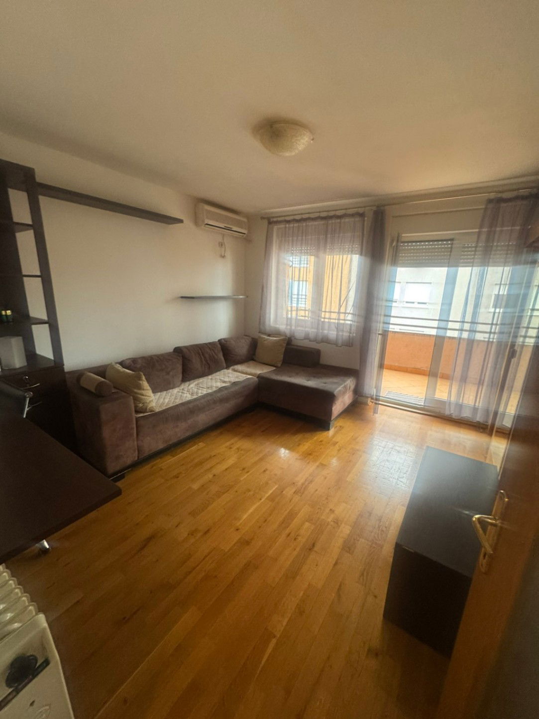 Izdavanje - Stan Podgorica, Obala Morače