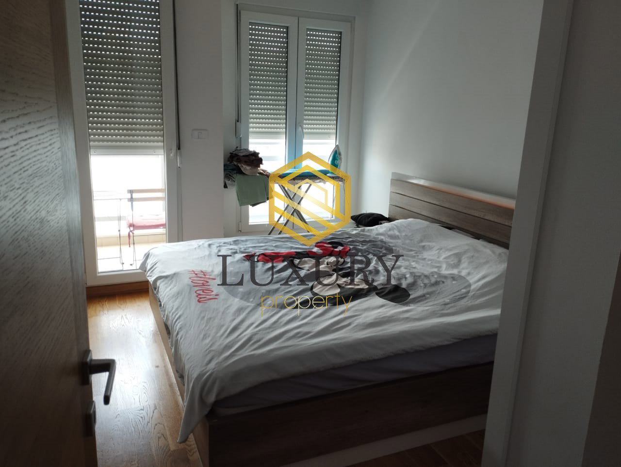 cab06ace-43cd-43c3-8898-8f41707184ca.jpg
