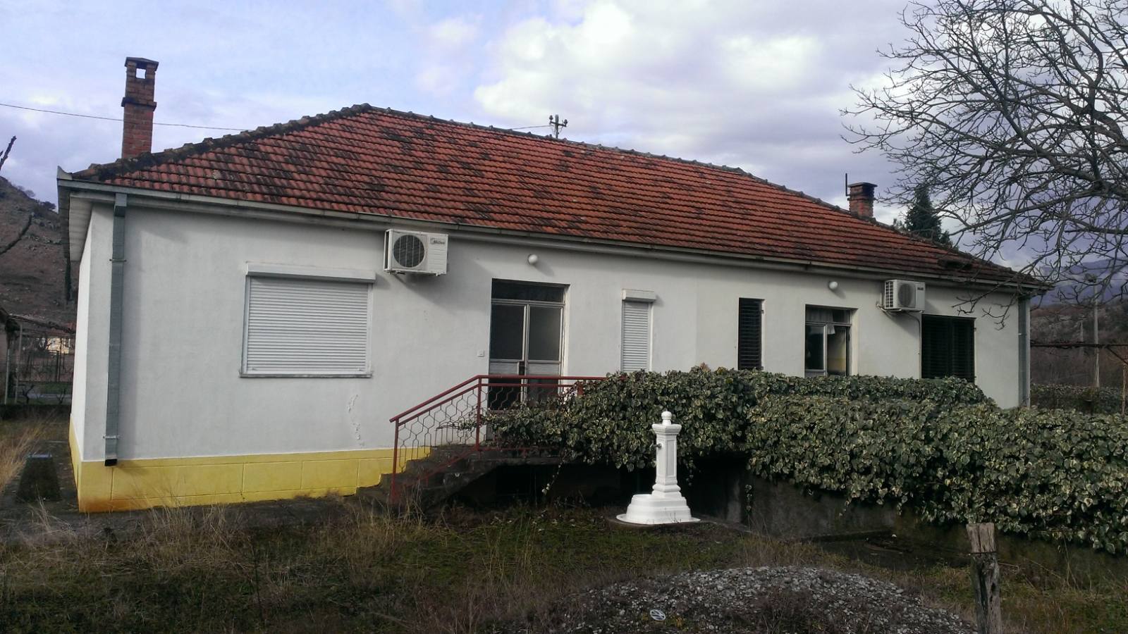 Продаж - Будинок Podgorica, Podgorica