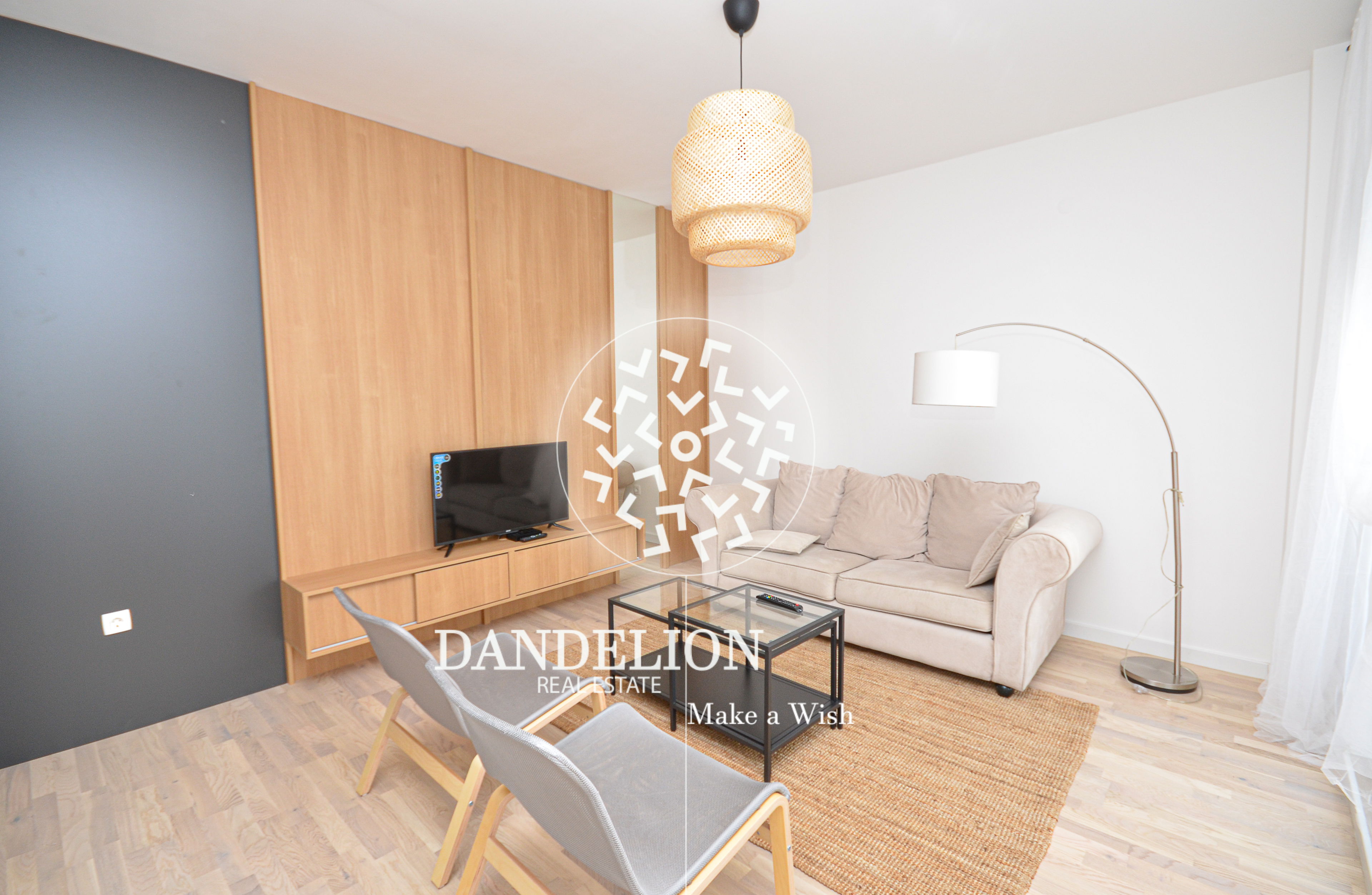 Izdavanje - Stan Podgorica, Centar