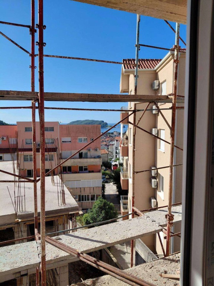 Sale - Apartment Budva, Lazi