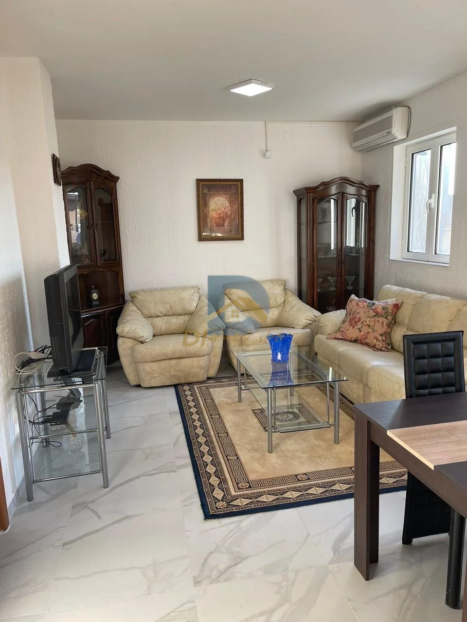 Izdavanje - Stan Tivat, Dumidran