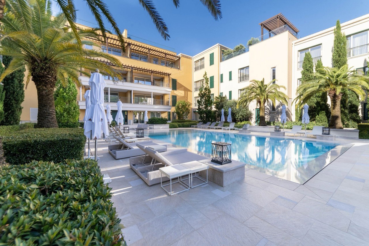 Продажа - Квартира Herceg Novi, Kumbor