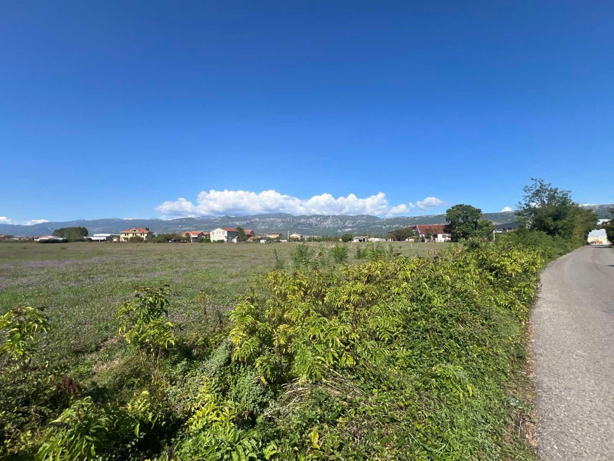 Prodaja - Zemljište Danilovgrad, Spuž