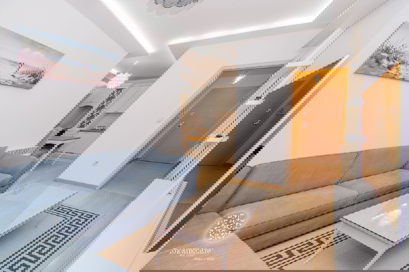 ce2dfe4a-78e2-4d74-a8ea-9c13e213eef6.jpg
