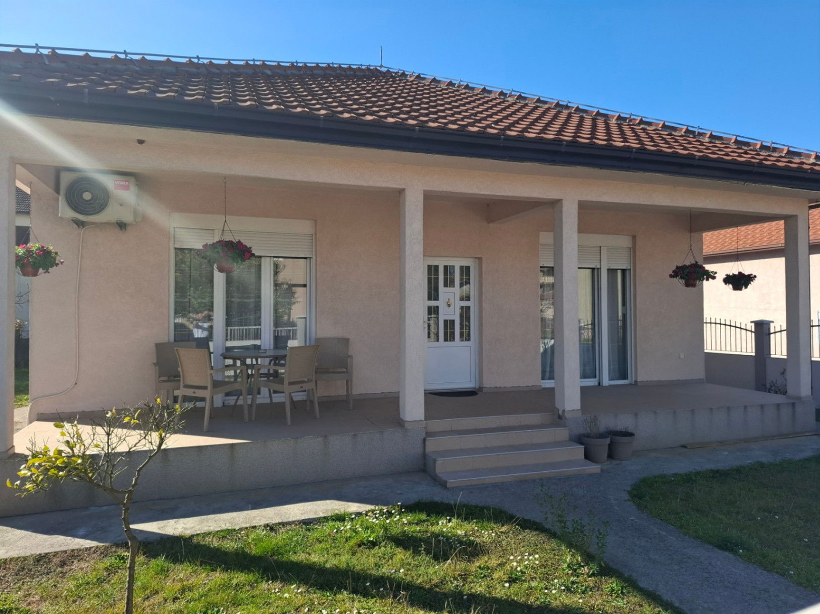 Rent - House Podgorica, Tološi