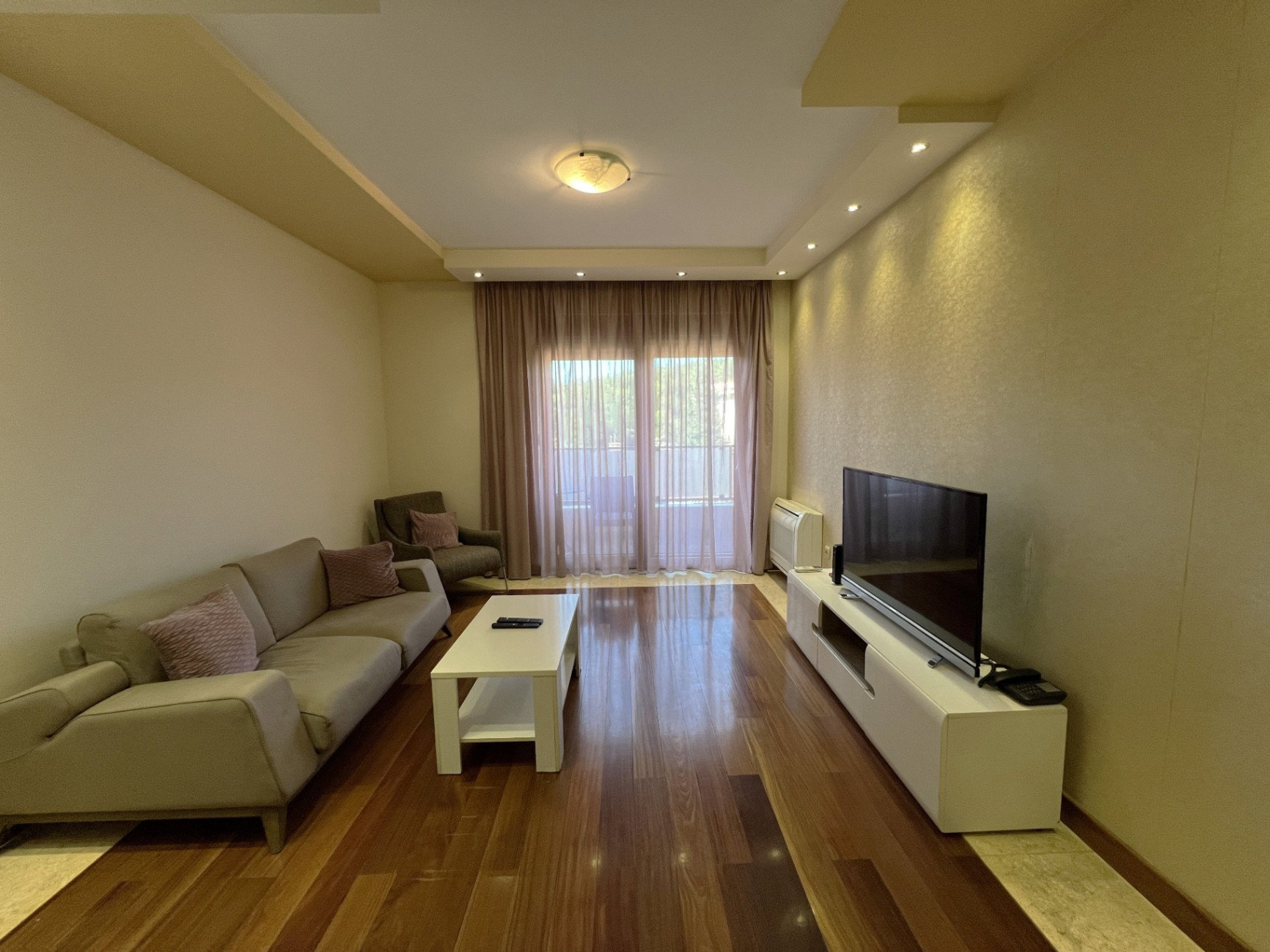 Izdavanje - Stan Podgorica, Centar