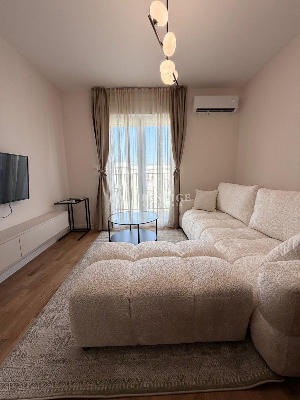 Izdavanje - Stan Podgorica, Pobrežje
