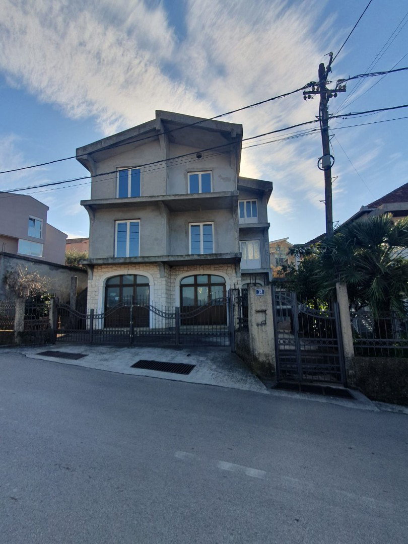 Продаж - Будинок Bar, Bar