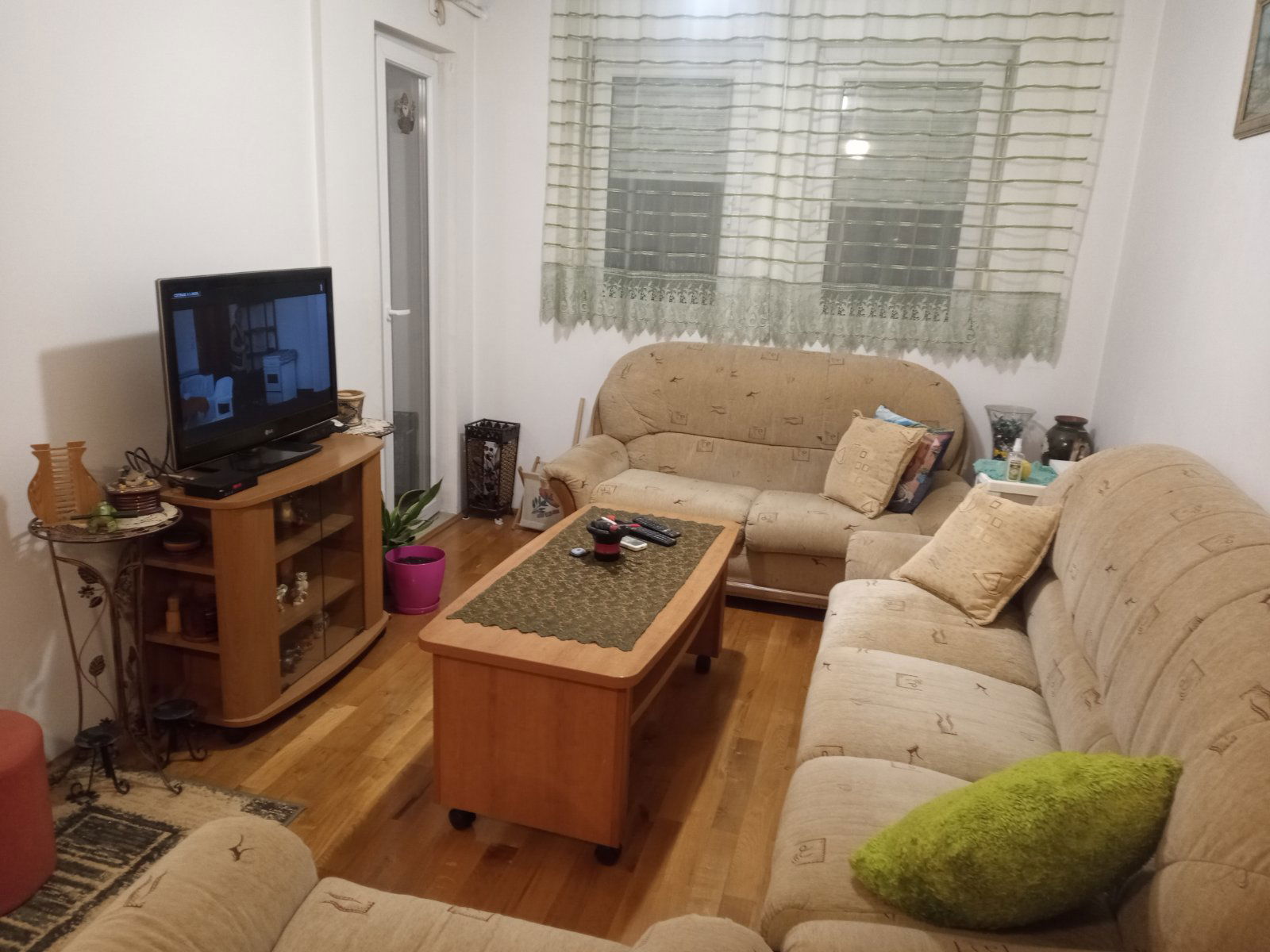 d13705dd-2213-4271-a2d5-05db95ba6237.jpg