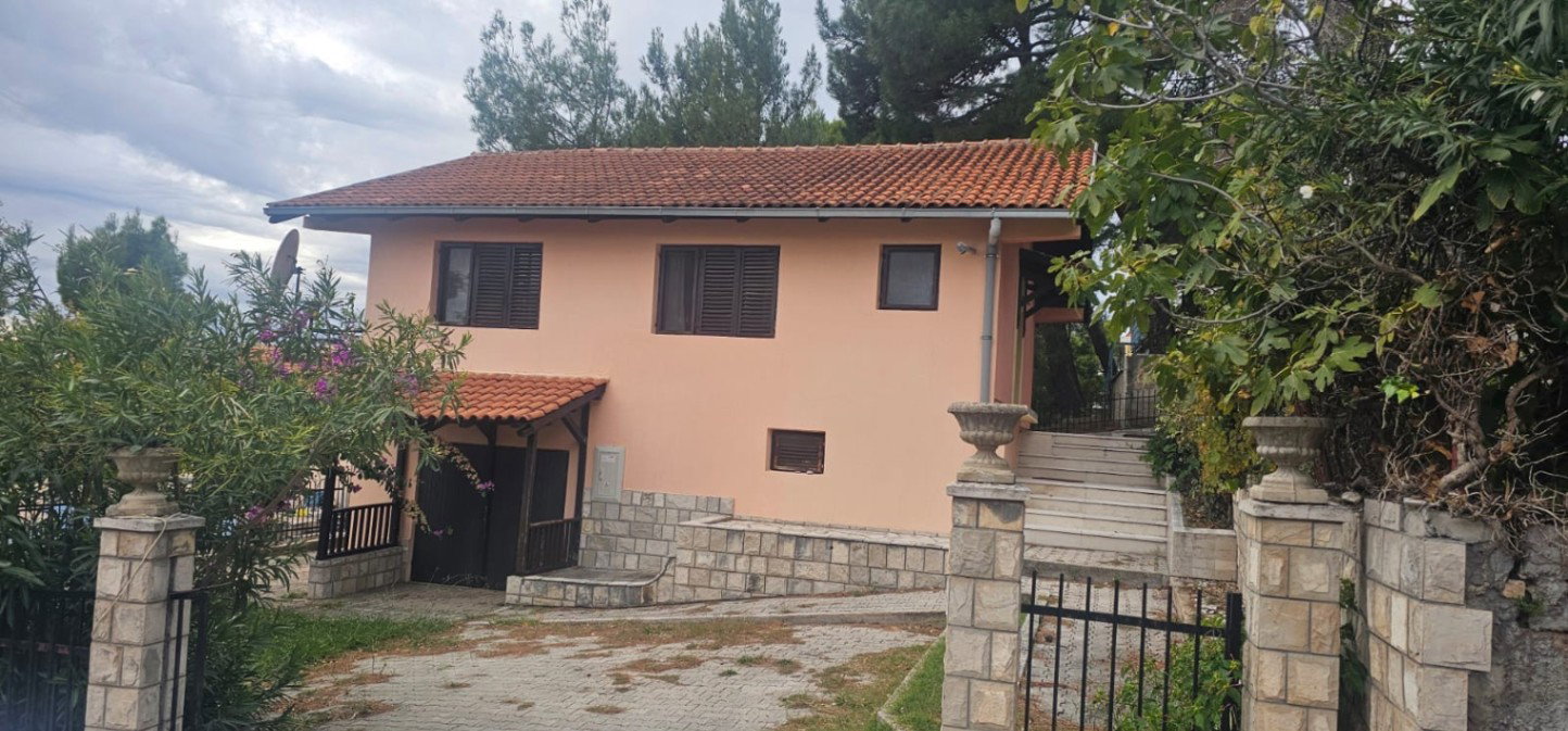 Prodaja - Kuća Bar, Zeleni Pojas