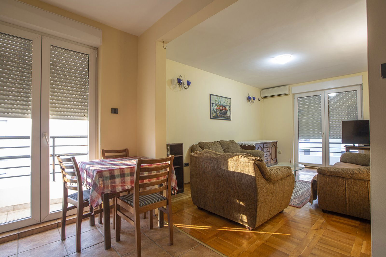 d4525de2-f0a0-44eb-8360-3093bf172be6.jpg