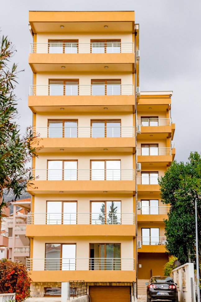 Sale - Apartment Budva, Velji Vinogradi