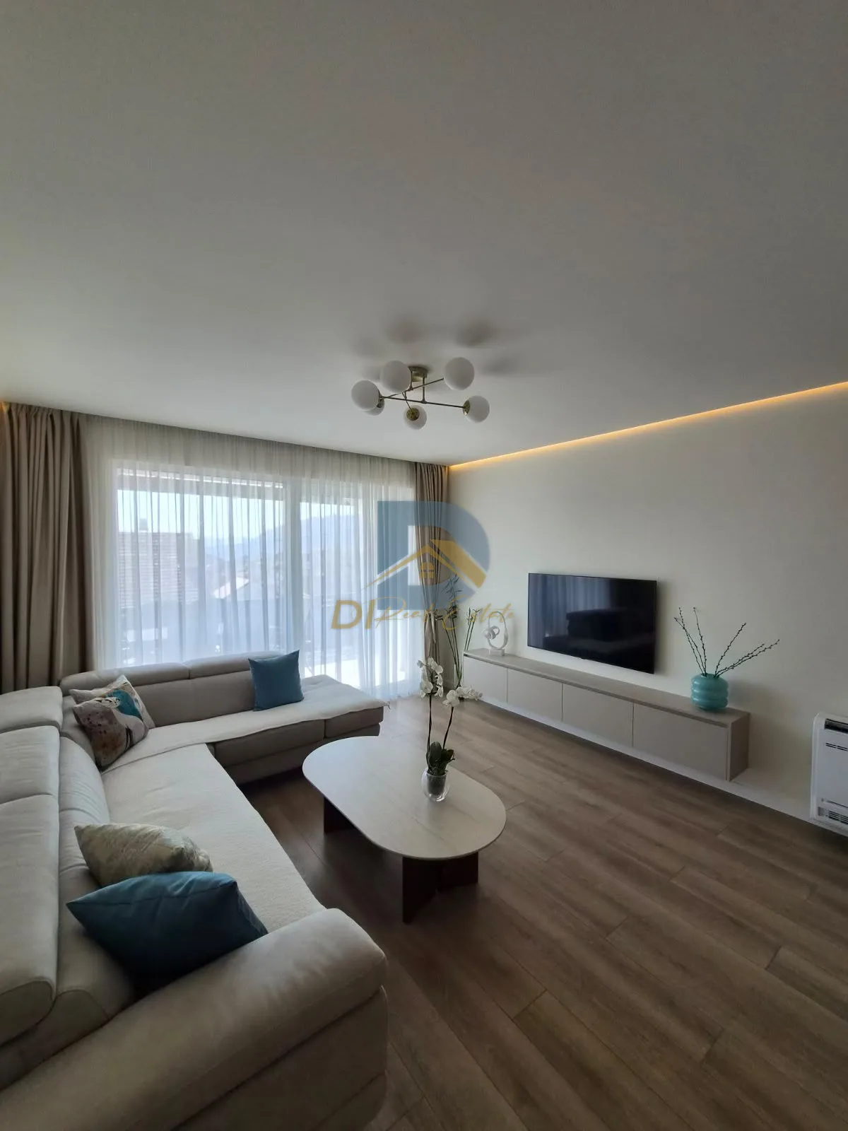 Оренда - Квартира Tivat, Kalimanj