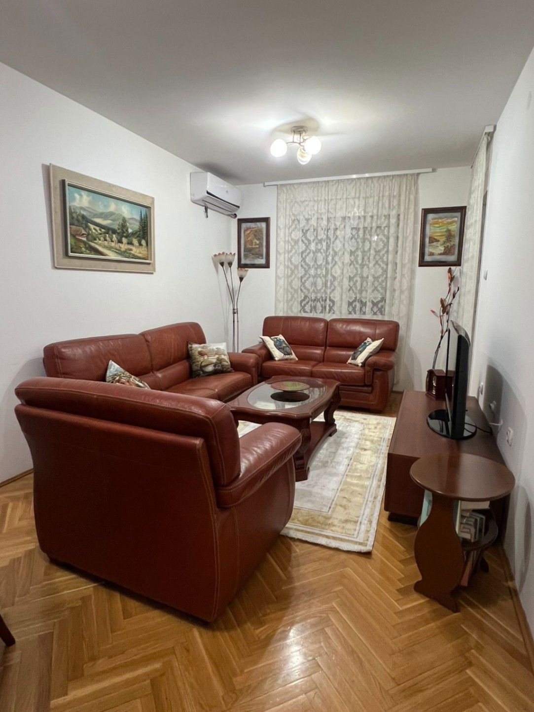 Оренда - Квартира Podgorica, Blok 9