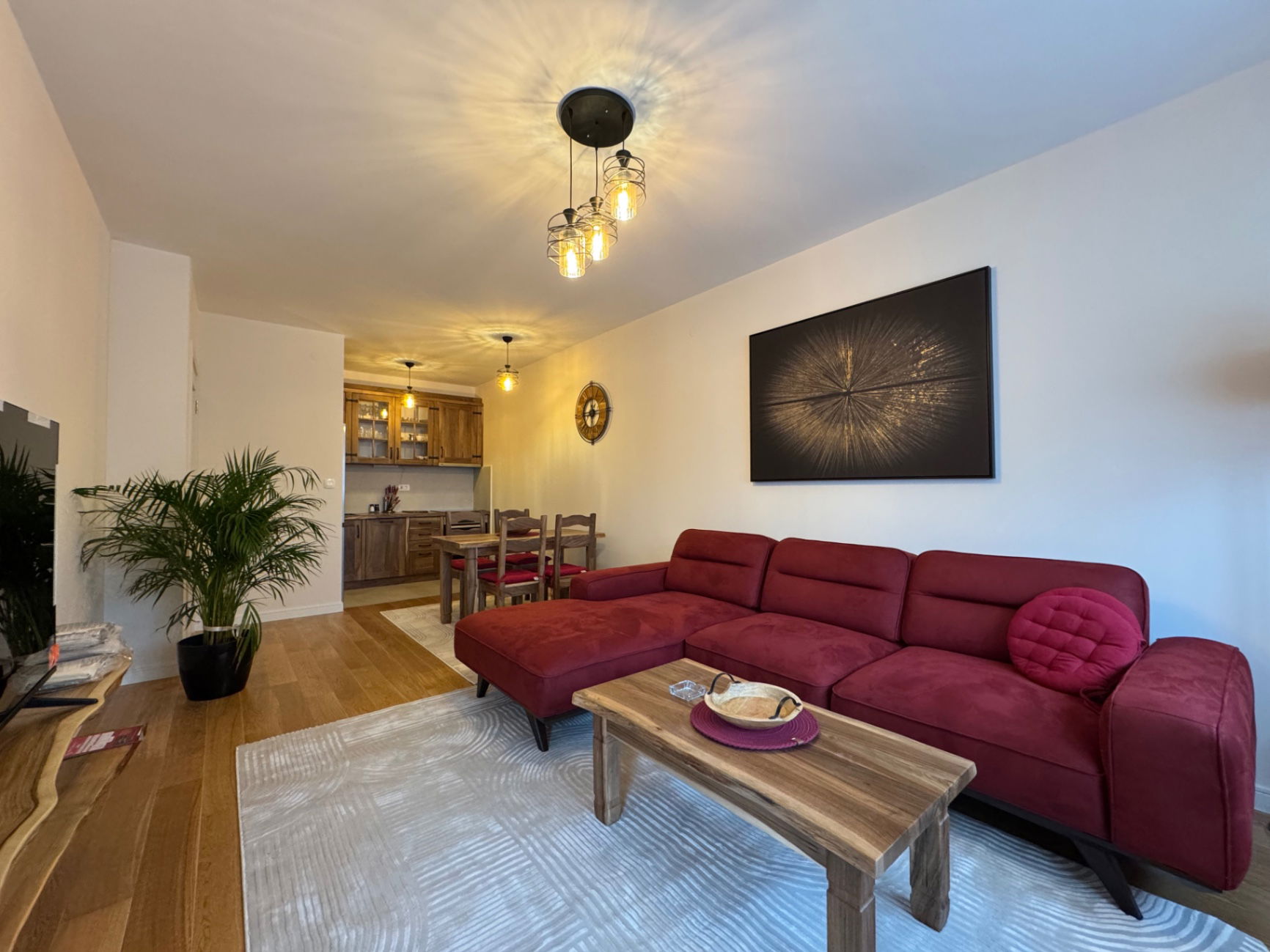 Izdavanje - Stan Podgorica, Central Point