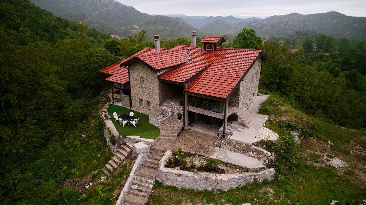 Prodaja - Kuća Cetinje, Obzovica
