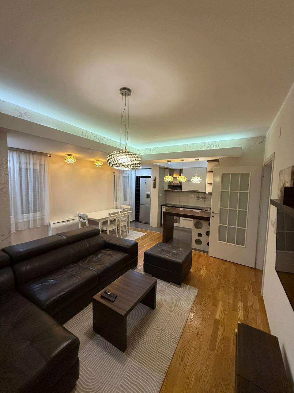 d69e039a-bfe1-41e3-bbb9-bed15c285206.jpg