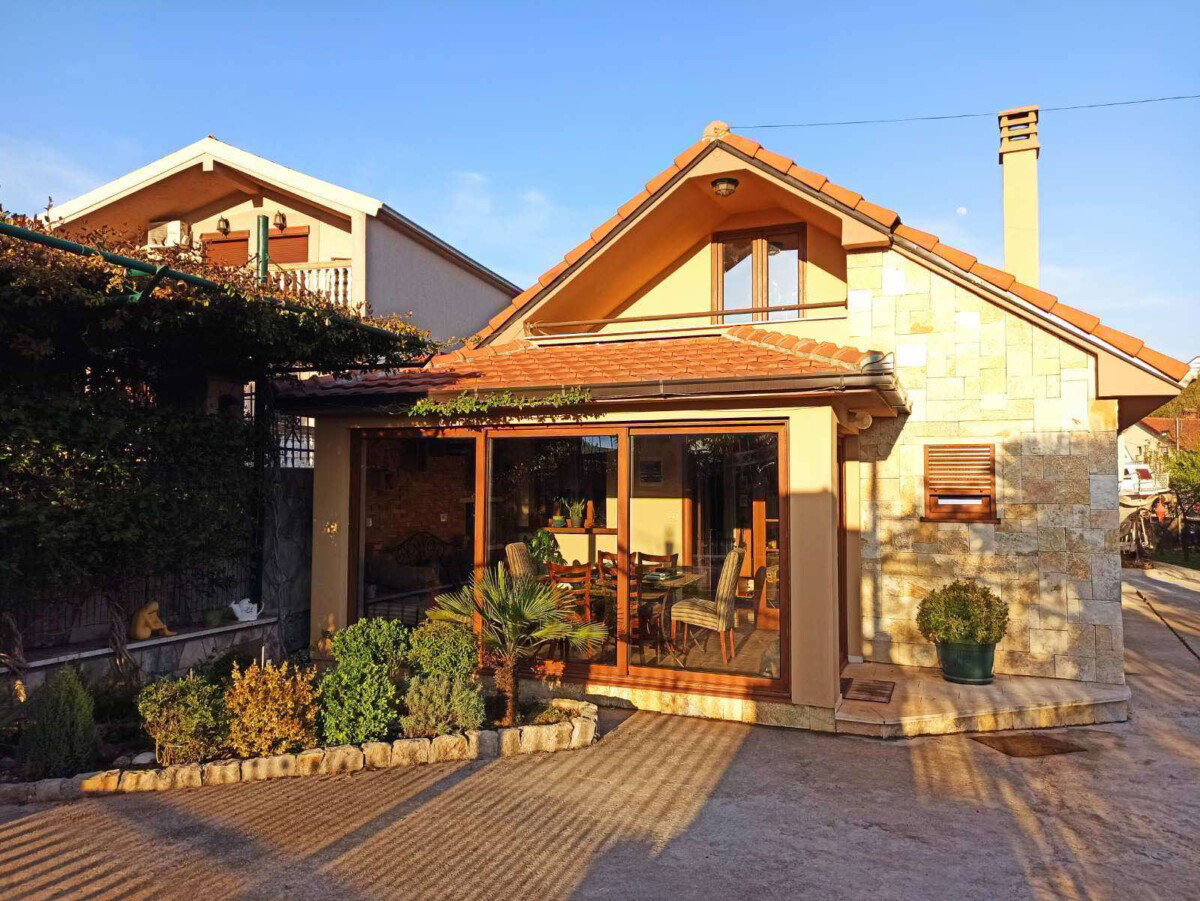 Оренда - Будинок Podgorica, Mareza