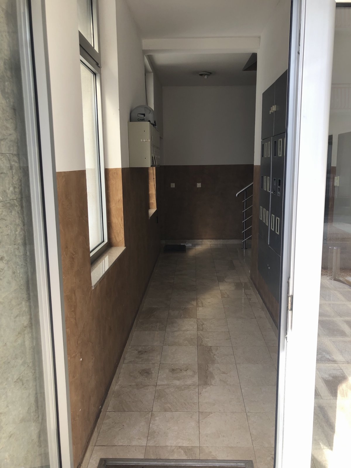 d7372a53-dcce-4dfa-a2a0-5ba9ffe46ac1.jpg