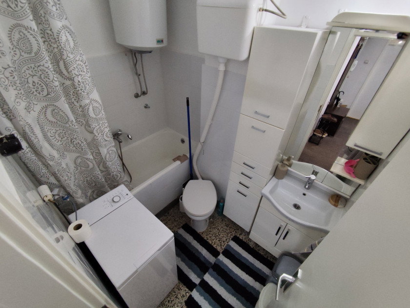 d79ac9a8-7722-4237-a728-bd111ac3cf2d.jpg