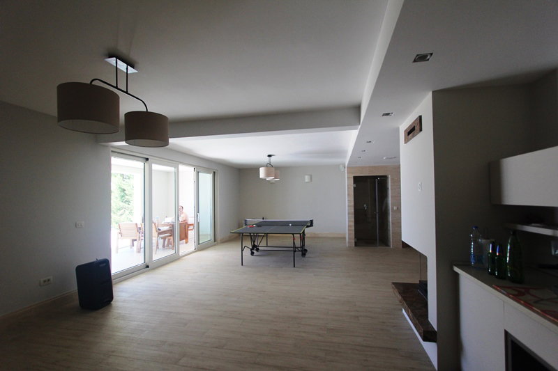 d826ff41-83ad-4ec2-ab84-fe4450561278.jpg