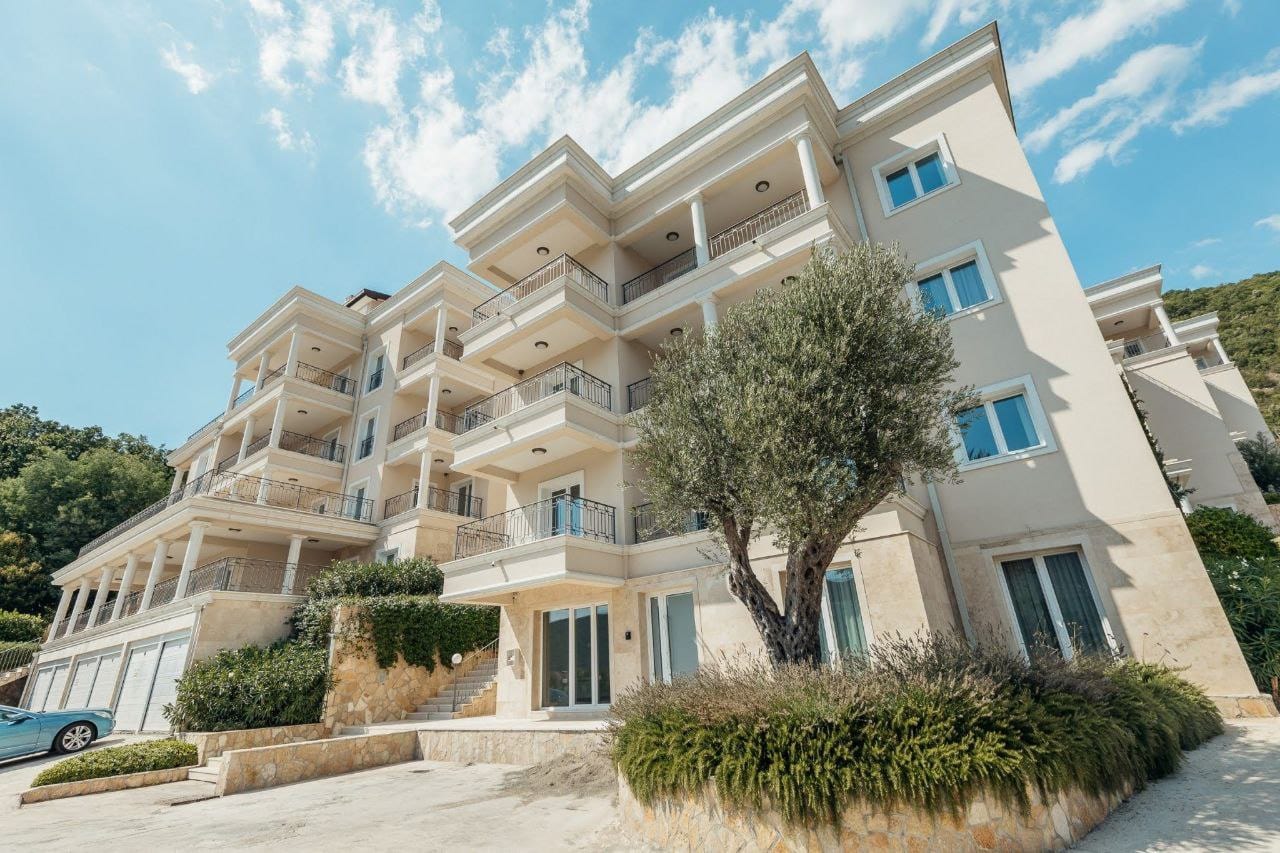Продажа - Квартира Herceg Novi, Kumbor